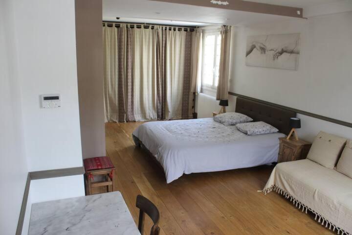 Chambre Avec Entree Independante 생프리에스트 외부 사진
